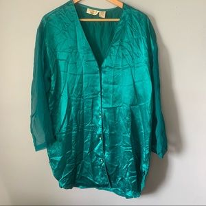 Gold label Victoria secret night shirt lingerie M/L pearl buttons vintage